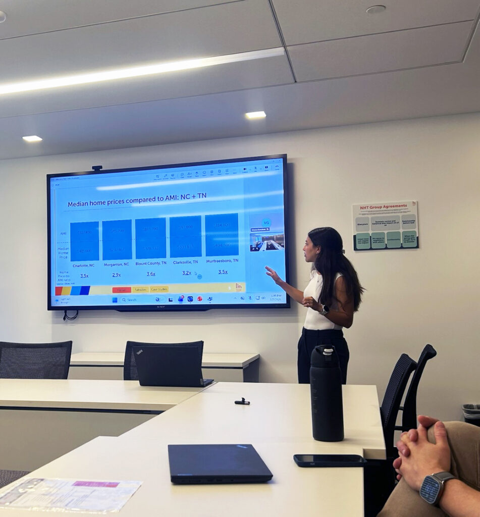 Hodges Scholar presenting research